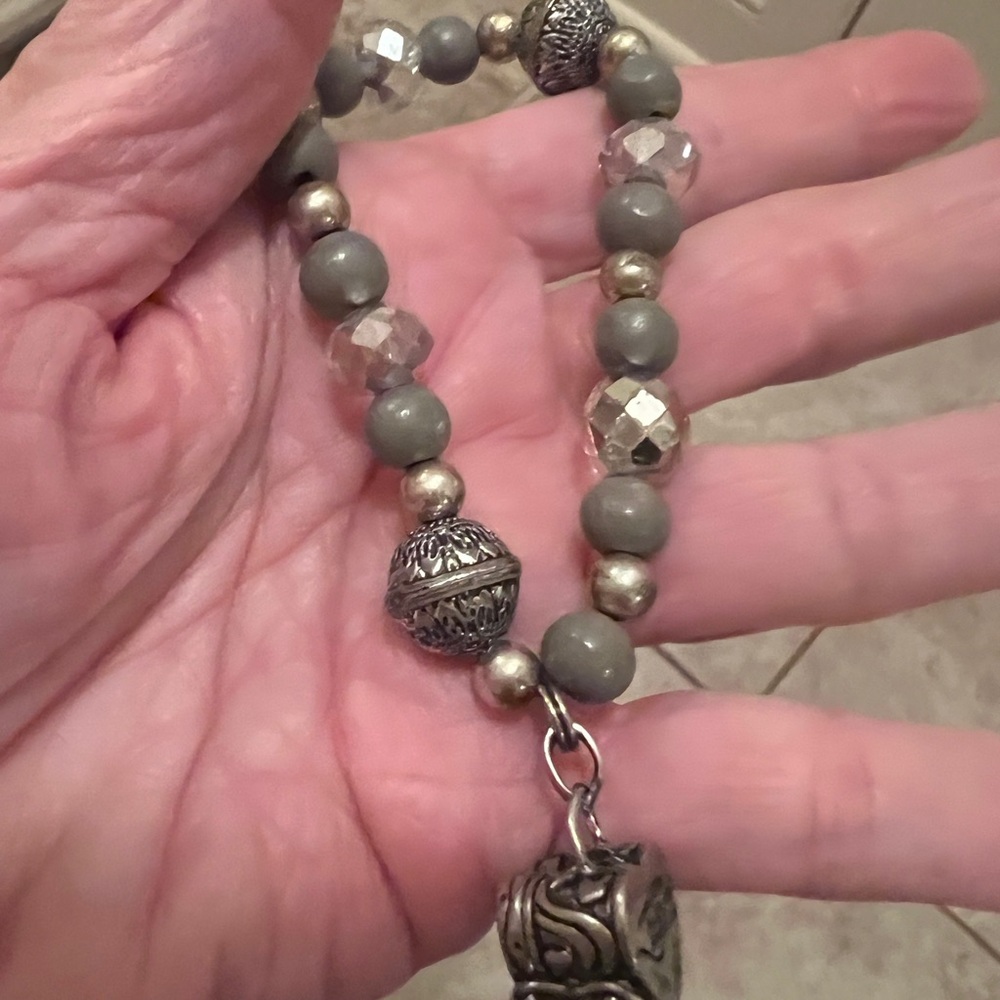 Source Unknown Silver and Gray Beaded Bracelet